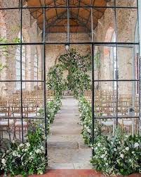 Foliage Aisle And Arbour Castle Wedding Venue Modern Wedding Venue Romantic Wedding Venue