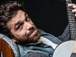 Andrés Salas: “Felicidad es que mis perros me reciban en casa”