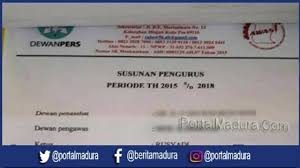 Catat jadwal live sidang isbat penentuan 1 syawal 1442 h. Pakai Logo Dewan Pers Proposal Minta Thr Menyebar Di Opd Madura Kumparan Com