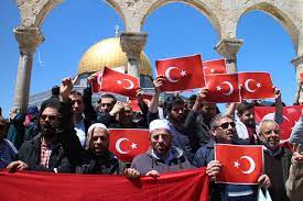 Asya bayrak, kudüs'teki direnişe destek olmak ve filistin halkının yanında olduklarını göstermek için kudüs'e bin türk bayrağı gönderecek. Ermeniler Kudus Te Turk Bayragini Yakti
