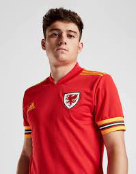 L'achat de votre maillot foot pays de galles à un prix bon marché dans notre magasin est votre meilleure option. Les Maillots Adidas Du Pays De Galles Pour L Euro 2020 Footpack