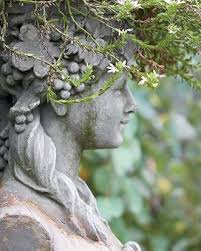 One Of Our Four Seasons I Will Always Remember When They Were Delivered A Huge Crane Had To Set Them In Place Statue De Jardin Sculpture Jardin Beaux Jardins