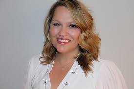 Colleen Wells's Instagram, Twitter & Facebook