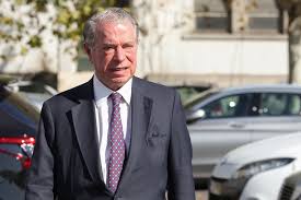 Mais uma vez, nova holanda, malvinas, nova esperança, campo d'oeste, novo horizonte, entre outros, sofreram com a água. As Poupancas De Uma Vida Teresa Guilherme Perdeu 2 35 Milhoes No Bes E Salgado Sera Julgado Justica Publico