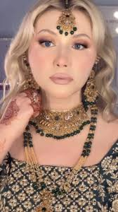 Amy, a Swiftie (a huge fan of Taylor Swift) and a complete sweetheart ,for  her bridal Walima Makeover💁🏻‍♀️ It was a complete pleasure and tots fun  glamming you both up; Haneen and Amy. Till next time ...