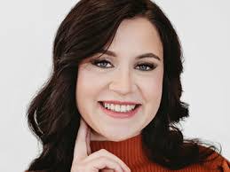 Courtney Dotson's Instagram, Twitter & Facebook