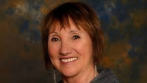 Francine Plourde's Instagram, Twitter & Facebook