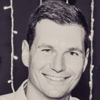 Arnold Webb's Instagram, Twitter & Facebook