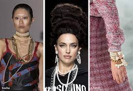 Fall Winter 2020 2021 Accessory Trends Runway Jewelry Trends Jewelry Trends Winter Jewelry Trends Trending Accessories