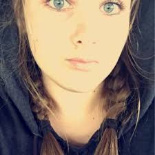 Haley Field (@hlfield10)