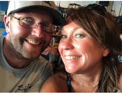 PLEASE DELETE IF NOT ALLOWED** This is Jackie from Once Again Consignments;  many of you know and went to school with a guy named Ron Kellison. He  worked at Brannen's Super Valu