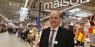 In 2012, oma has been selected by the communauté urbaine de bordeaux (cub) to develop a strategy for the introduction of 50. Le Magasin Carrefour De Merignac Revoit Le Soleil