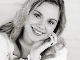 Grace Durham receives Oak Ridge Playhouse scholarship