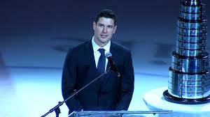 Authentic sidney crosby, collectibles, memorabilia and gear at steiner sports official online store. Nhl Crosby Speaks At Qmjhl Jersey Retirement Ceremony Facebook