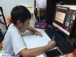 Pengaruh persekitaran fizikal bilik darjah terhadap tahap keselesaan pengajaran dan. Mendepani Cabaran Pembelajaran Secara Dalam Talian Pendidik Perlu Bersifat Kreatif Buletin Mutiara