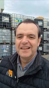 Ok, vamos a dejar el plástico un año más..." Ese fue el momento en que  Marco, Jefe de Mantenimiento en Agrícola Pirineos, se convenció  definitivamente de TopTape. Ya la había probado. Le