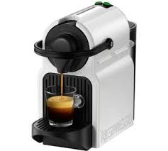 The classic espresso experience coffee machine with the nespresso original system, you're invited to enjoy the essence of an espresso, with or without milk. Krups Nespresso Inissia Xn1001 Im Test Testberichte De