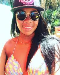 Profile for Debora Caetano designer