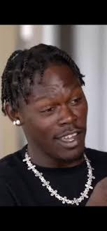 Kenneth Schell's Instagram, Twitter & Facebook