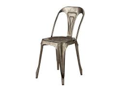 Con il termine sedie imbottite si intendono quelle sedie il cui sedile o lo schienale sono rivestiti in pelle, cuoio o tessuto, e al cui interno viene inserito del poliuretano espanso che rende. Sedie Vintage Per La Casa