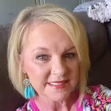 Debra Nutt's Instagram, Twitter & Facebook