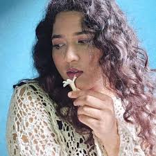 Recently joined. How does this page work? Is the picture at the top the  knot along project?