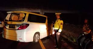 Ketua umum (ketum) partai ummat dijabat oleh menantu amien rais, ridh. Putra Sulung Amien Rais Kecelakaan Di Jalan Tol Www Utusanriau Co