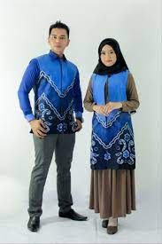 Pada awalnya baju dengan kain batik dibuat hanya untuk acara formal dan resmi. Model Baju Sasirangan Kombinasi Pria Katalog Busana Muslim