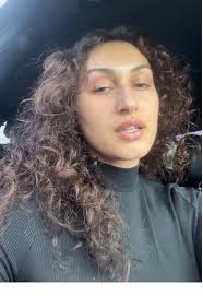 Nikki Lee's Bar Key Mishap