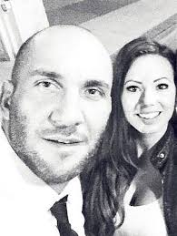 Berki krisztián és cserpes laura bejelentették szakításukat. Cserpes Laura Elhiszi Berkinek Hogy Nem Lepett Felre Blikk