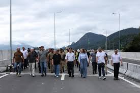 Novo cronograma: Ponte de Guaratuba terá liberação de veículos no sábado, às 11h30