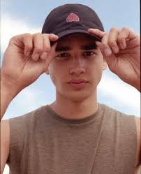 Kobe lorenzo forster paras (born september 19, 1997) is a filipino college basketball player for the up fighting maroons of the university athletic association of the philippines (uaap). Michelle Tan Michelletanbud Profile Pinterest