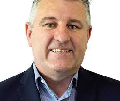 Field of candidates in the ring for division nine