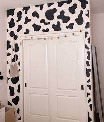 Cow print door h aesthetics tiktok video. Pin On Hey I M Sleepin Here