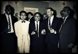 1 2 55 yıldan fazla bir süre iban halkının paramount şefi olarak görev. Tun Temenggong Jugah Barieng A Sarawakian Hero Parochial Sarawakian