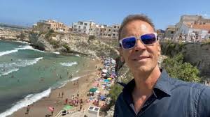 Che bella la Sicilia, Rocco Siffredi a Terrasini: polemiche per il post  del sindaco - PalermoLive.it
