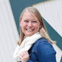 Kate Funk's Instagram, Twitter & Facebook