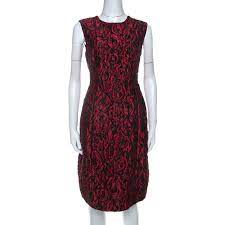 Maybe you would like to learn more about one of these? Carolina Herrera Red Floral Patterned Jacquard Sleeveless Sheath Dress L Carolina Herrera Tlc