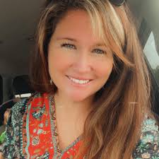 Who is a good mule trainer for a 3-year-old molly mule?