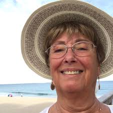 If anyone knows who is the owner of the 2 little white dogs