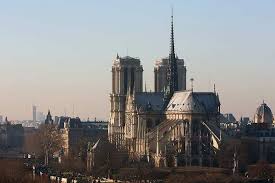 Статуя парижской богоматери — vierge à l'enfant «notre dame de paris». Eintrittspreise 2019 Notre Dame In Paris Paris Mal Anders