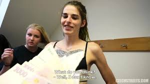 Czech Streets U Watching Girls Taking Shower XhxSXMQ - Zeynep Rossa -  EPORNER