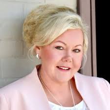 Deborah Hudson (@deweydinkles)