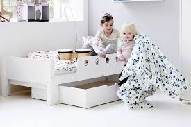 The juno bed by viggo einfeldt was originally designed in the 1940's, now it has a modern twist and is exclusively available by sebra. Flexa Juniorbett White Interismo Onlineshop