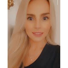 Can anyone recommend a good beginner camera?