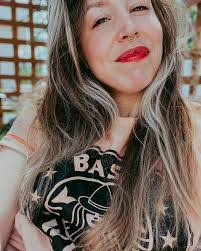 Tanya Ryan's Instagram, Twitter & Facebook