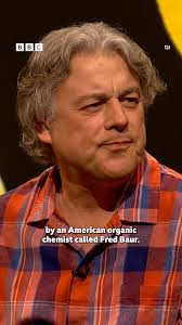 Never looking at a Pringles can the same way again 😳 #QI #iPlayer