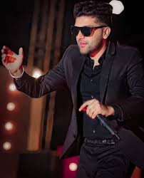 He gained instant recognition and became an overnight star with his tracks 'patola' (ft. Guru Randhawa Singer Wiki Age Girlfriends Net Worth More