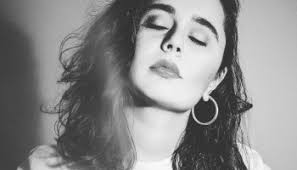 MNMT 262: Energetic techno trips by Nicole