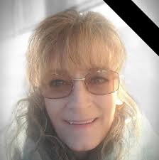 Tracy Frink's Instagram, Twitter & Facebook